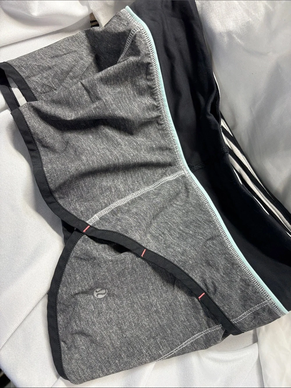 Lululemon Run Speed Up Short  Sweat-Wicking Fabric and Three-Pocket Waistband